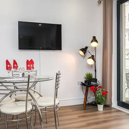 Apartment I Relocate Central Waterfront